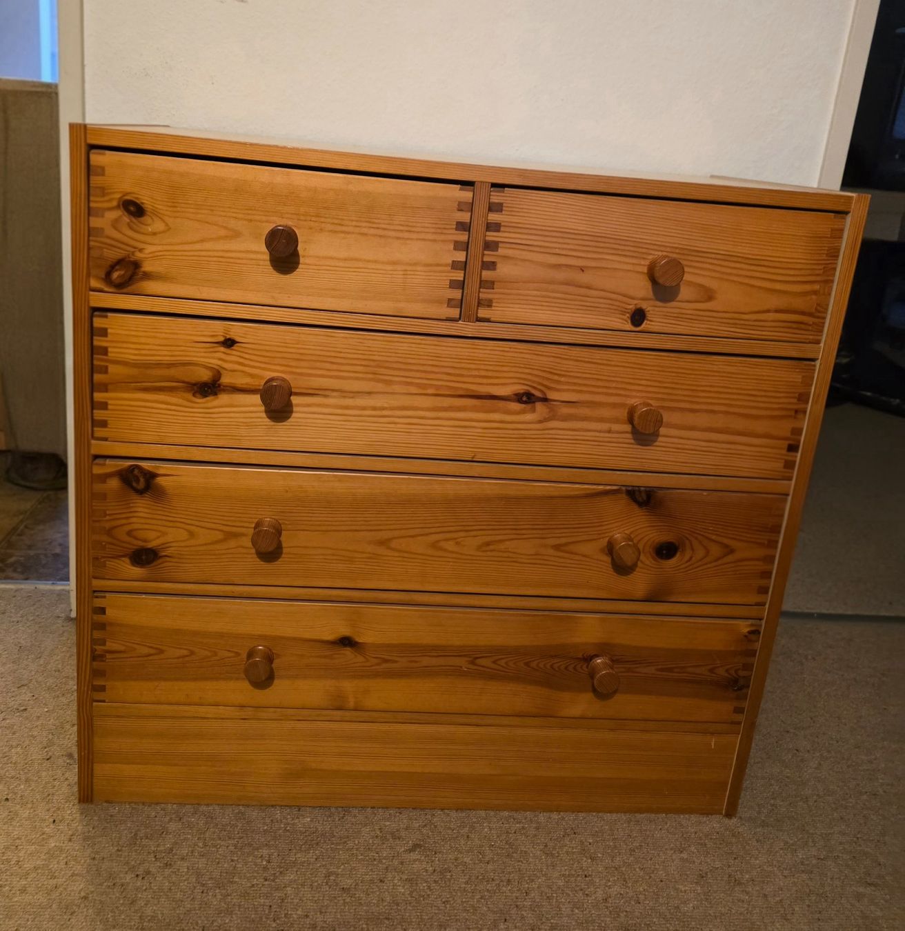 Commodes: Sehr schöne Holzkommode – D'occasion à Richterswil par Rem2011