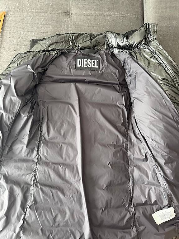 Giacche: Diesel Pufferjacke / Steppjacke – Usato da Au SG venduto da tem_r296 1