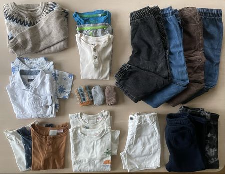 22-teiliges Kleiderpaket