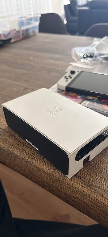 Console: Nintendo Switch OLED White + 4xGames – Usato da Aadorf venduto da Apoly 3