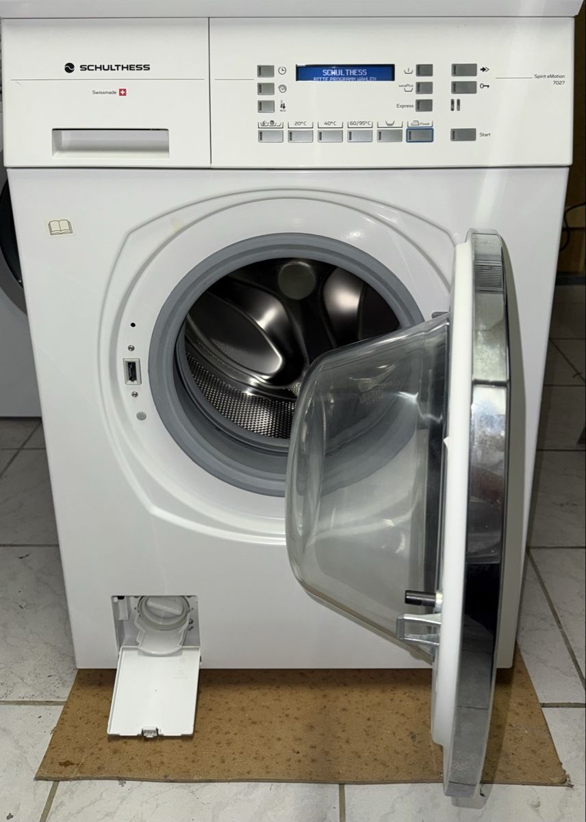 Schulthess Lavatrici: Professional Schulthes Waschturm 8Kg – Nuovo (secondo la descrizione) da Kilchberg ZH venduto da Rei_9 4