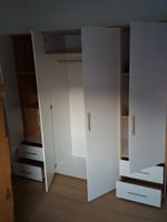 Kleiderschrank weiss mit 4 Tueren und Schubladen guter Zu...