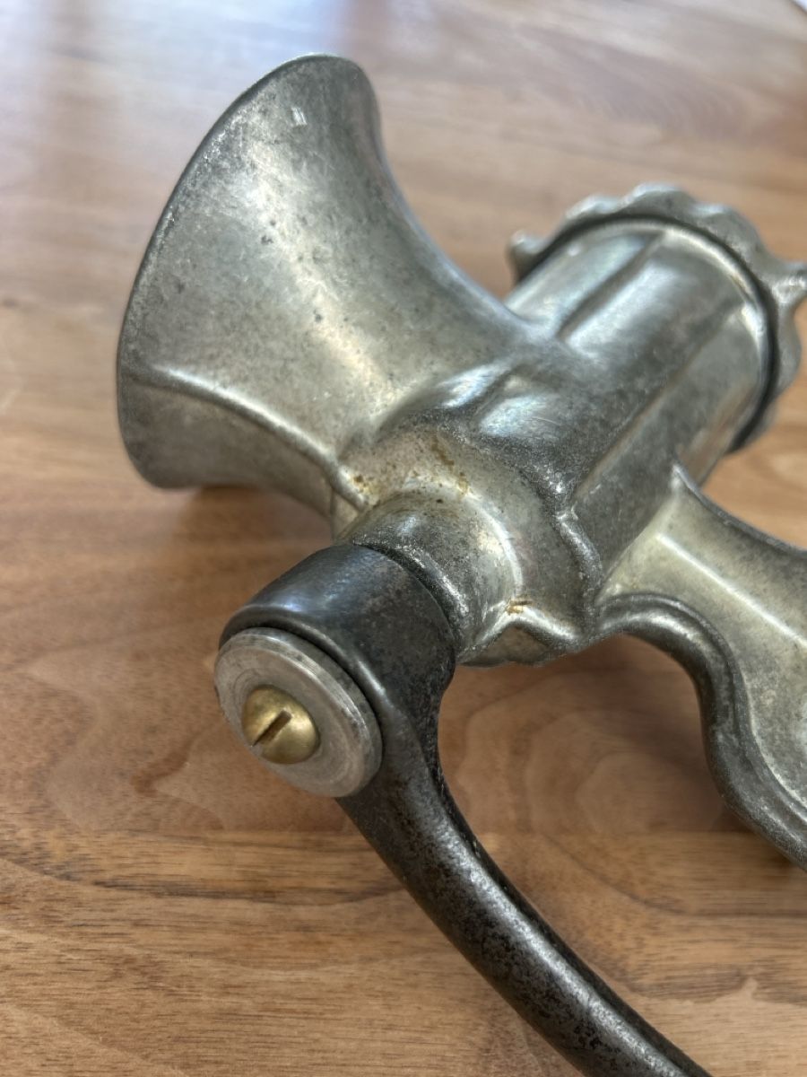Elettrodomestici da cucina: Fleischwolf B.M.E. Metall Handkurbel Schraubzwinge – Usato da Kreuzlingen venduto da Pix66 5