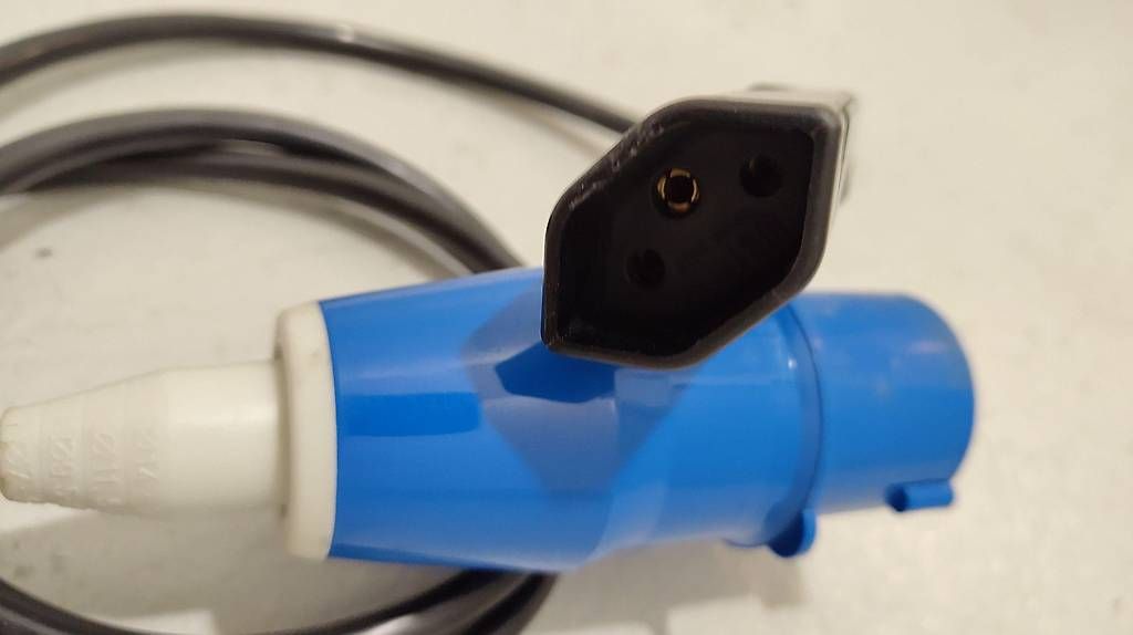 Unità & Adattatore: Starkstrom Adapter, neuwertig – Usato da Ballwil venduto da bom_ar 4
