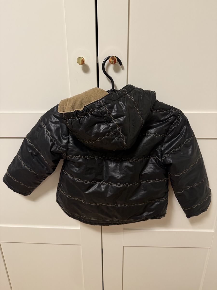 Vestes: Kinder Winterjacke schwarz, Grösse 92 – D'occasion à Regensdorf par uns_qw8j 1