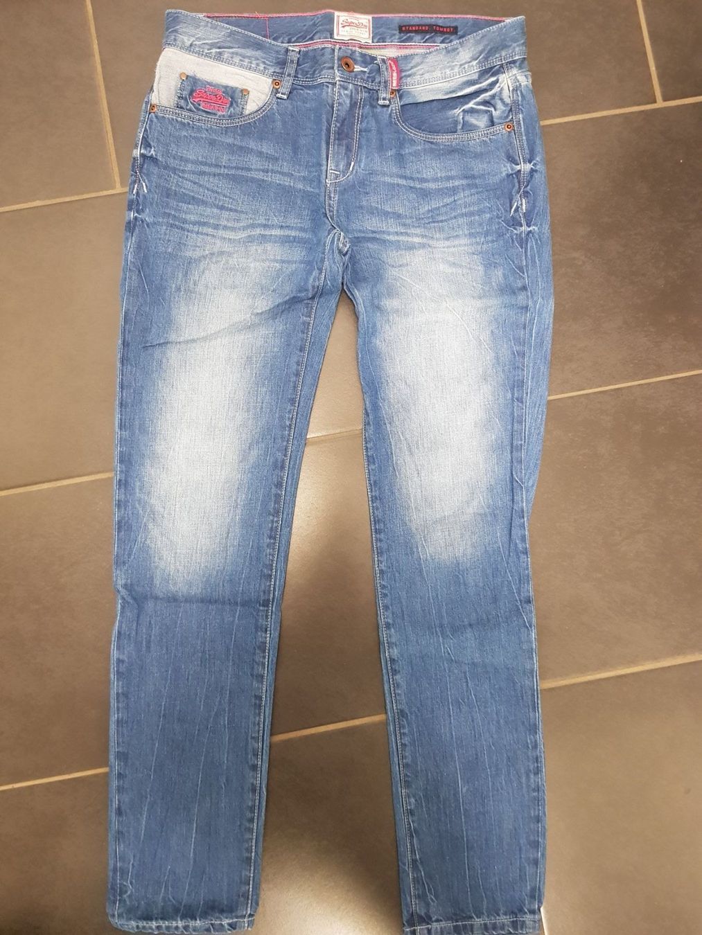 Superdry Jeans: Superdry Jeans – Usato da Oftringen venduto da bin_2wk8