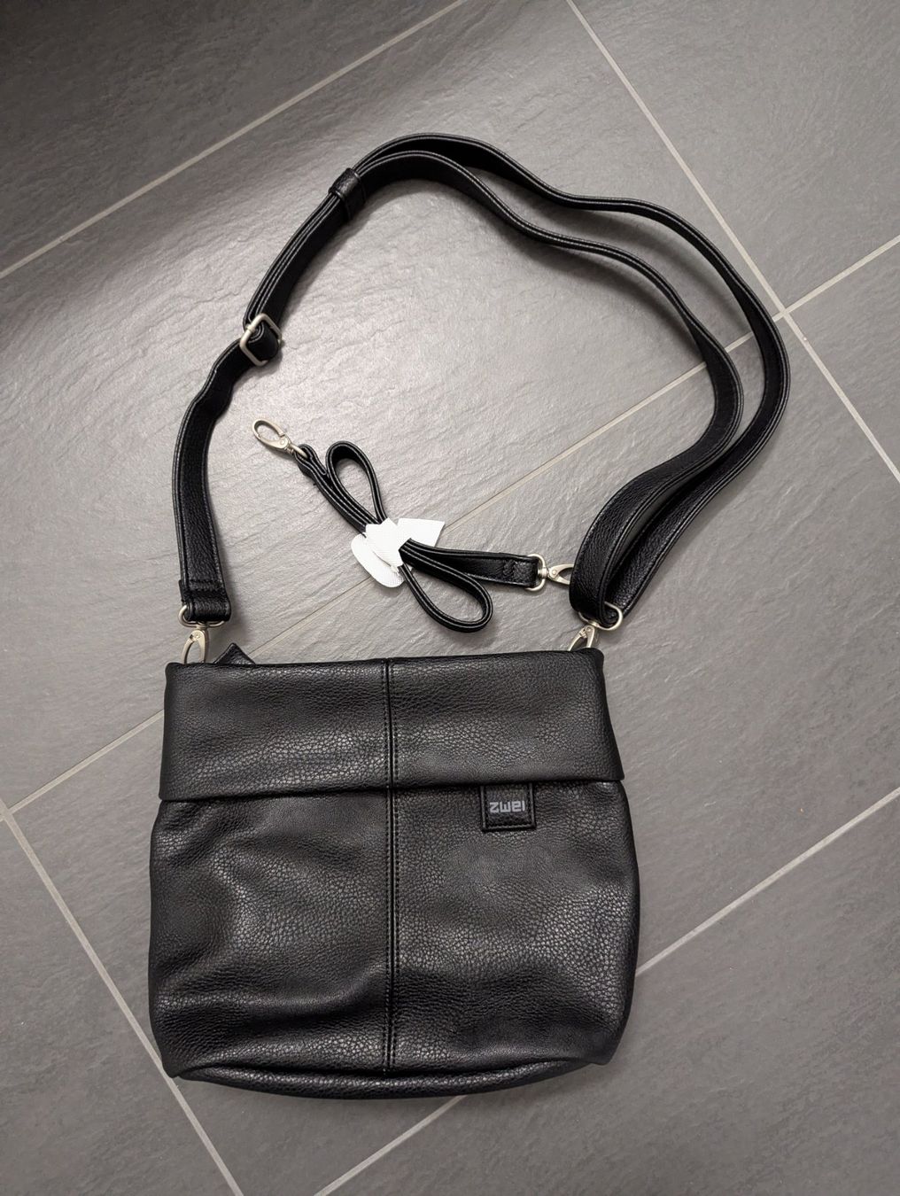 Borse da donna: Zwei Tasche – Nuovo (secondo la descrizione) da Aesch ZH venduto da DanKe03