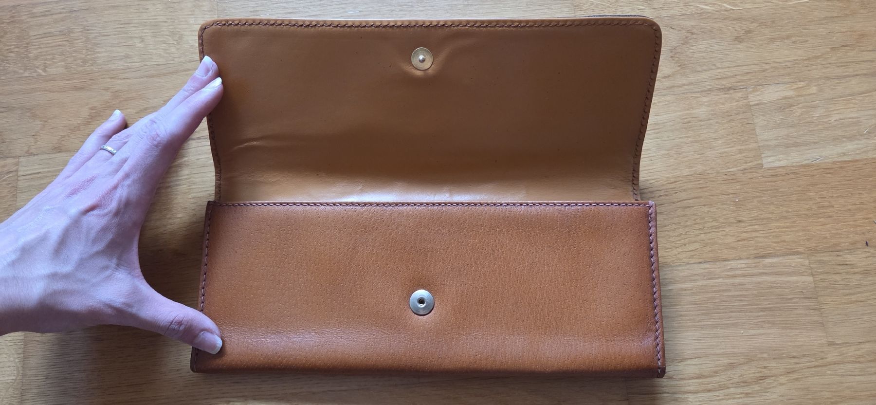 Borse da donna: Clutch Leder Italia – Usato da Horgen venduto da aiac0 2