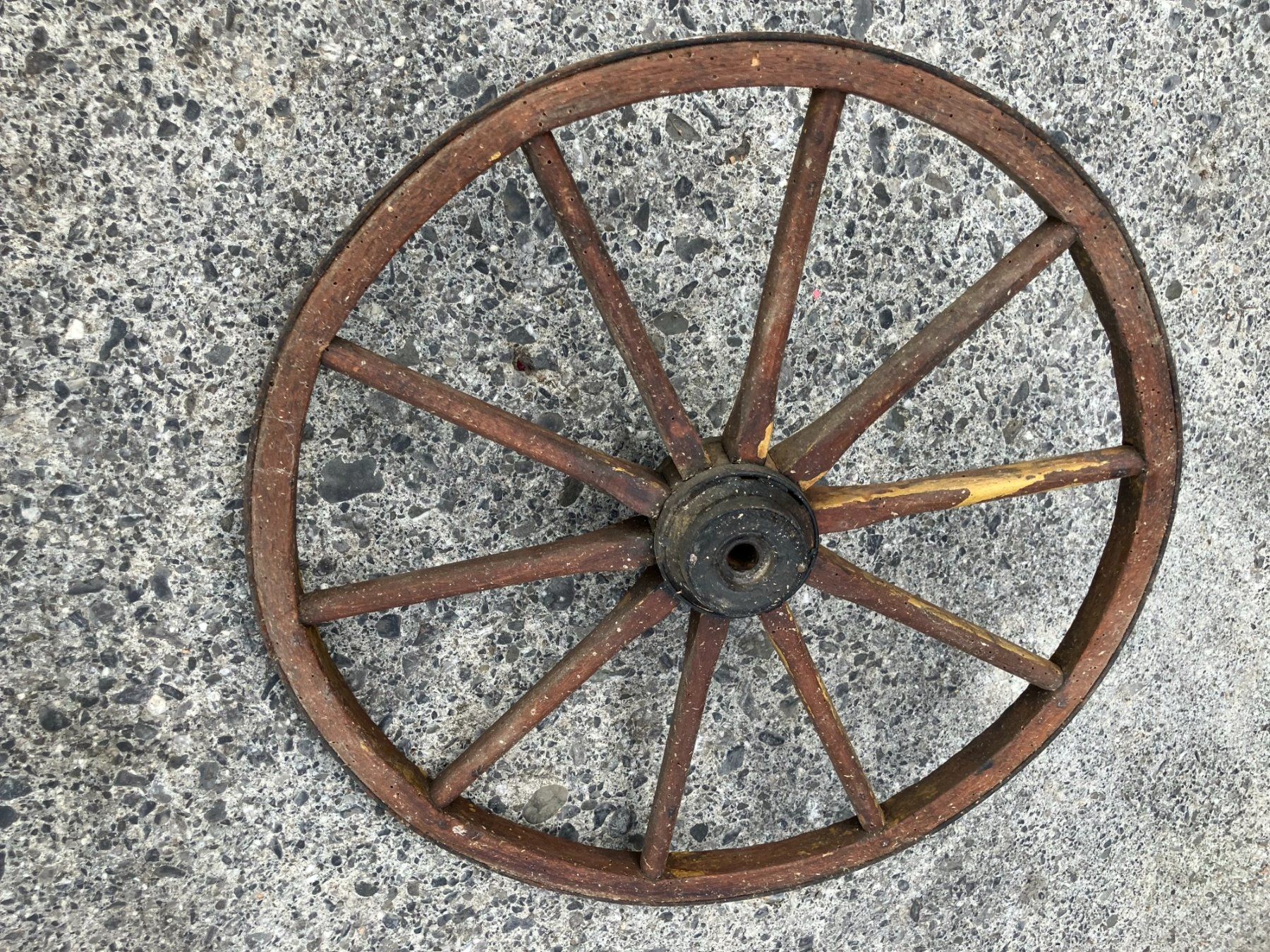 Tutte le decorazioni: Wagenrad von Leiterwagen Antik – Usato da Küssnacht am Rigi venduto da Bux01 1