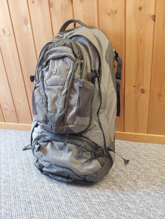 Deuter Traveller 70+10 Reiserucksack