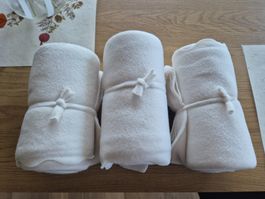4 weisse Decken