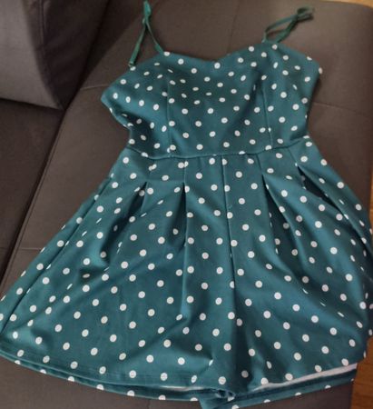 Sommerkleid Jumpsuit grün weiss gepunktet Gr. S