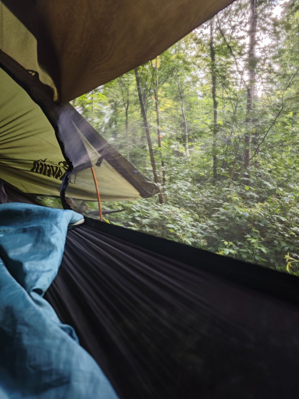 Amache: Camping Hängematte mit Moskitonetz & Regenschutz – Usato da Bern venduto da Turbine 7
