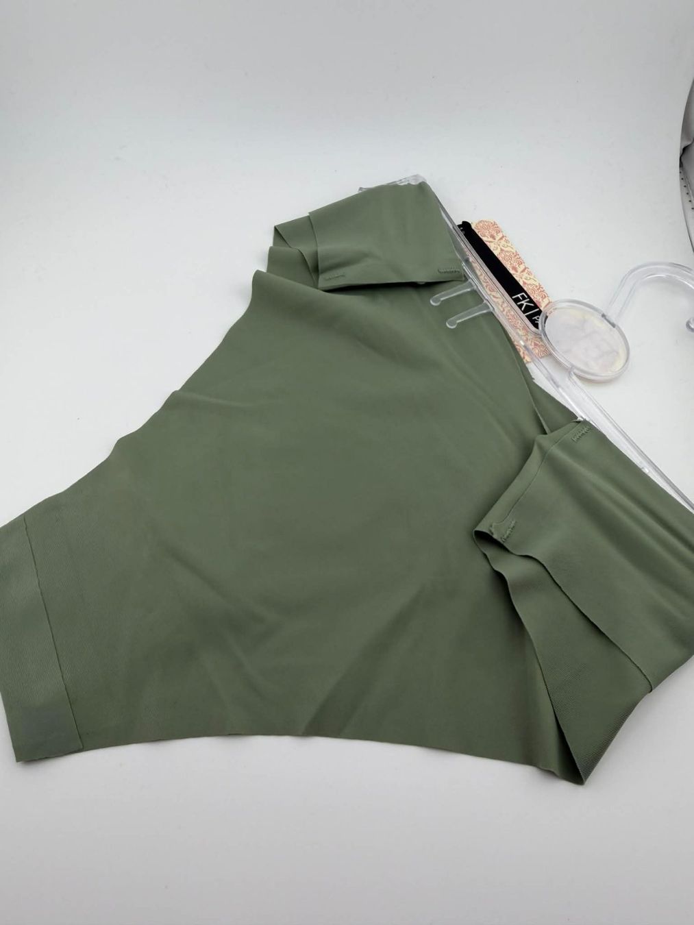 Sonstige Unterwäsche: Slip Gr. M, Grün, Neu – Neu und originalverpackt aus Riehen von edu_92w7 6