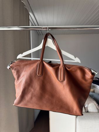 Handbag Boss Hugo Boss brown leather used condition