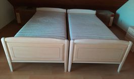 Zwei Betten  200 x 90 cm