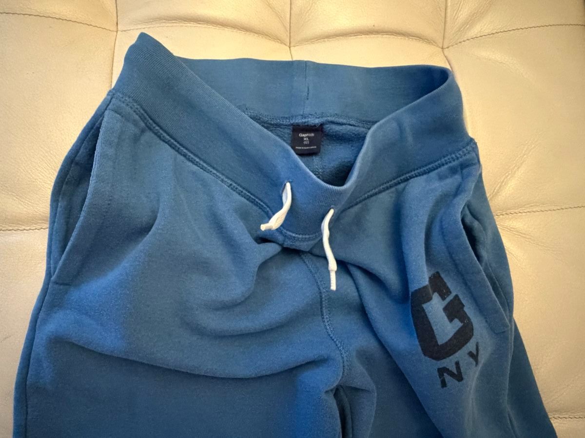 Gap Pantaloni: GAP - Freizeit Hose – Usato da Dietlikon venduto da Locinda 1