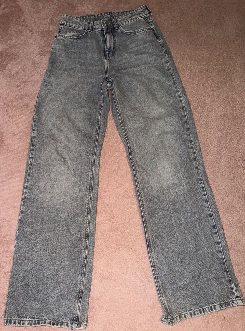 Jeans: Jean Amisu gris taille 34 – D'occasion à Lausanne 26 par g7n_6ycd