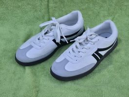 Sneaker Pull&Bear weiss schwarz Grösse 41 guter Zustand
