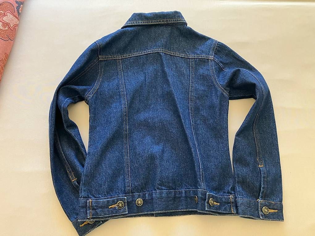 Giacche & Cappotti: Jeansjacke Grösse 128 – Usato da Langnau i. E. venduto da pia_5nlf 1