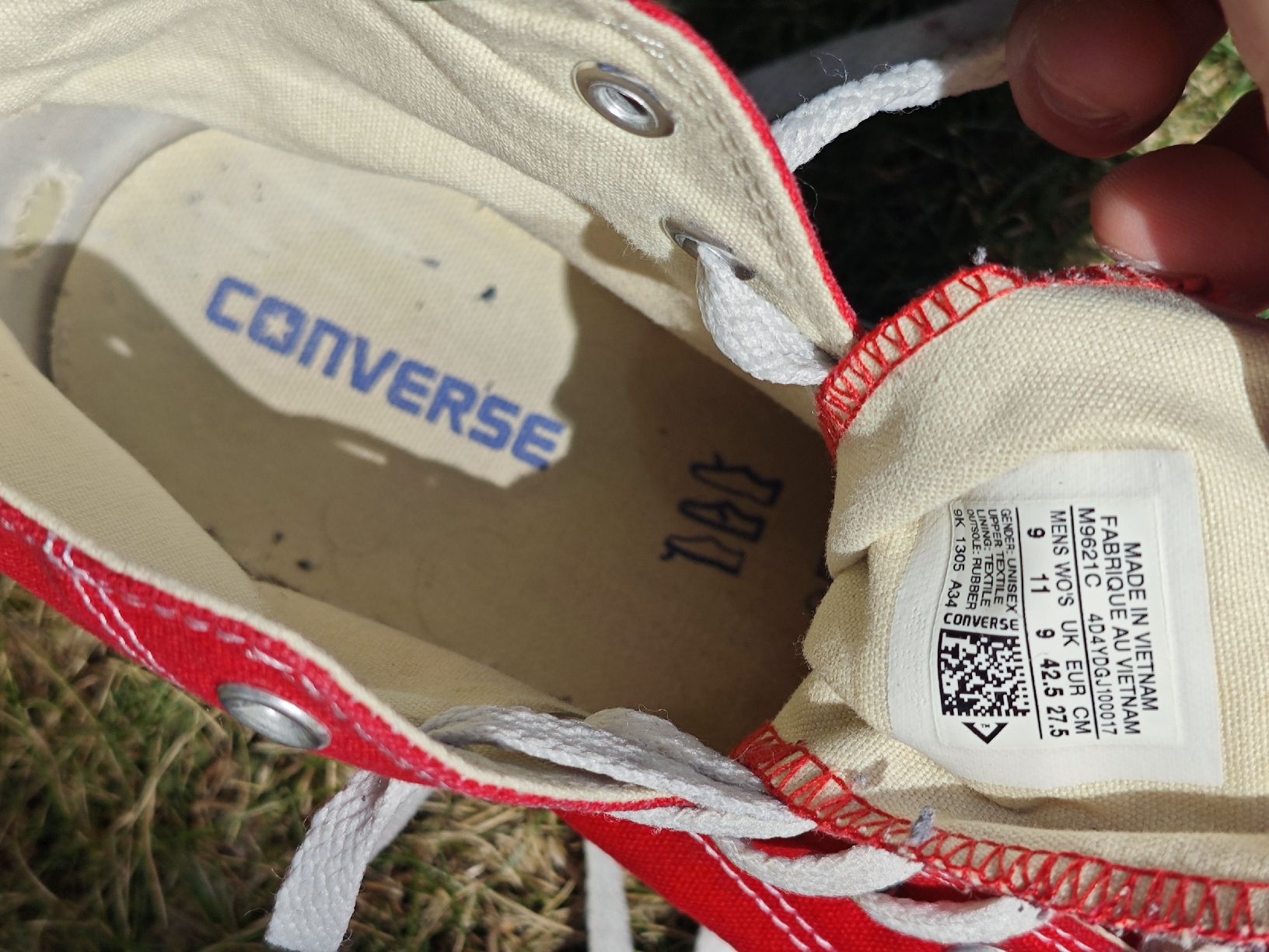 Converse Scarpe da uomo: Converse Chuck Taylor rot Grösse 42.5 gebraucht – Usato da Zürich venduto da Nate33 7