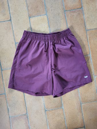 Weinrote Sporthose/shorts von My Protein, Grösse S