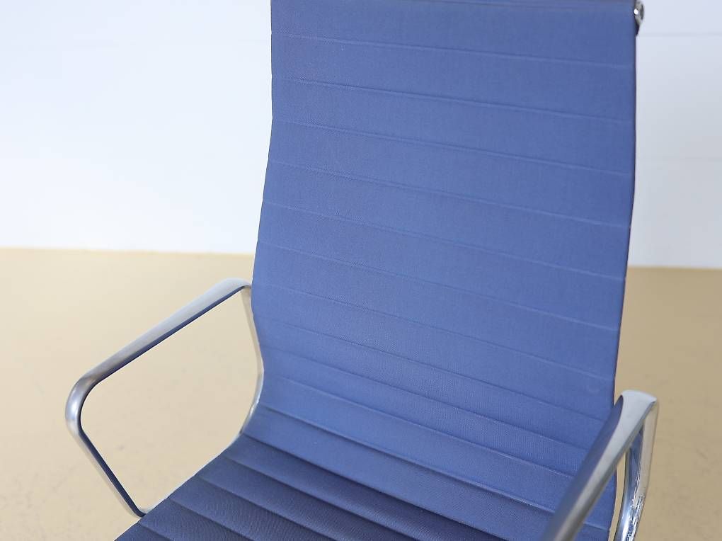 Vitra Stühle: Vitra Eames Bürostuhl EA 119 – Gebraucht aus Meinisberg von atelier_TILIJA 4