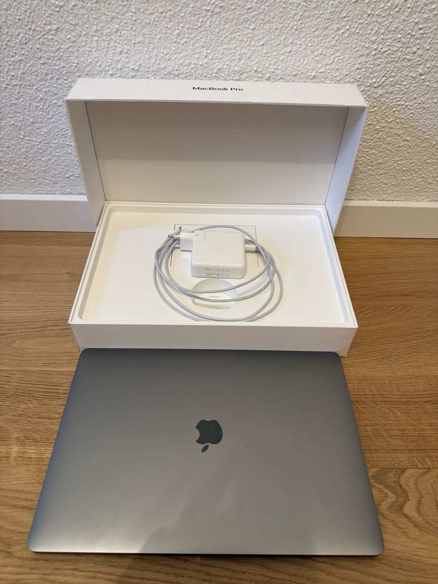 Apple Notebook: Apple MacBook Pro 15 – 2019 – Usato da Oberkirch LU venduto da rap_svs8 5