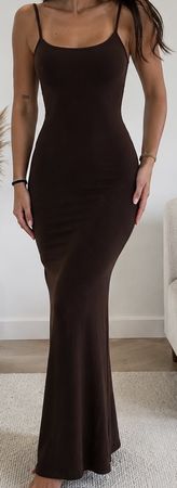 Damen Kleid lang braun Grösse S neuwertig
