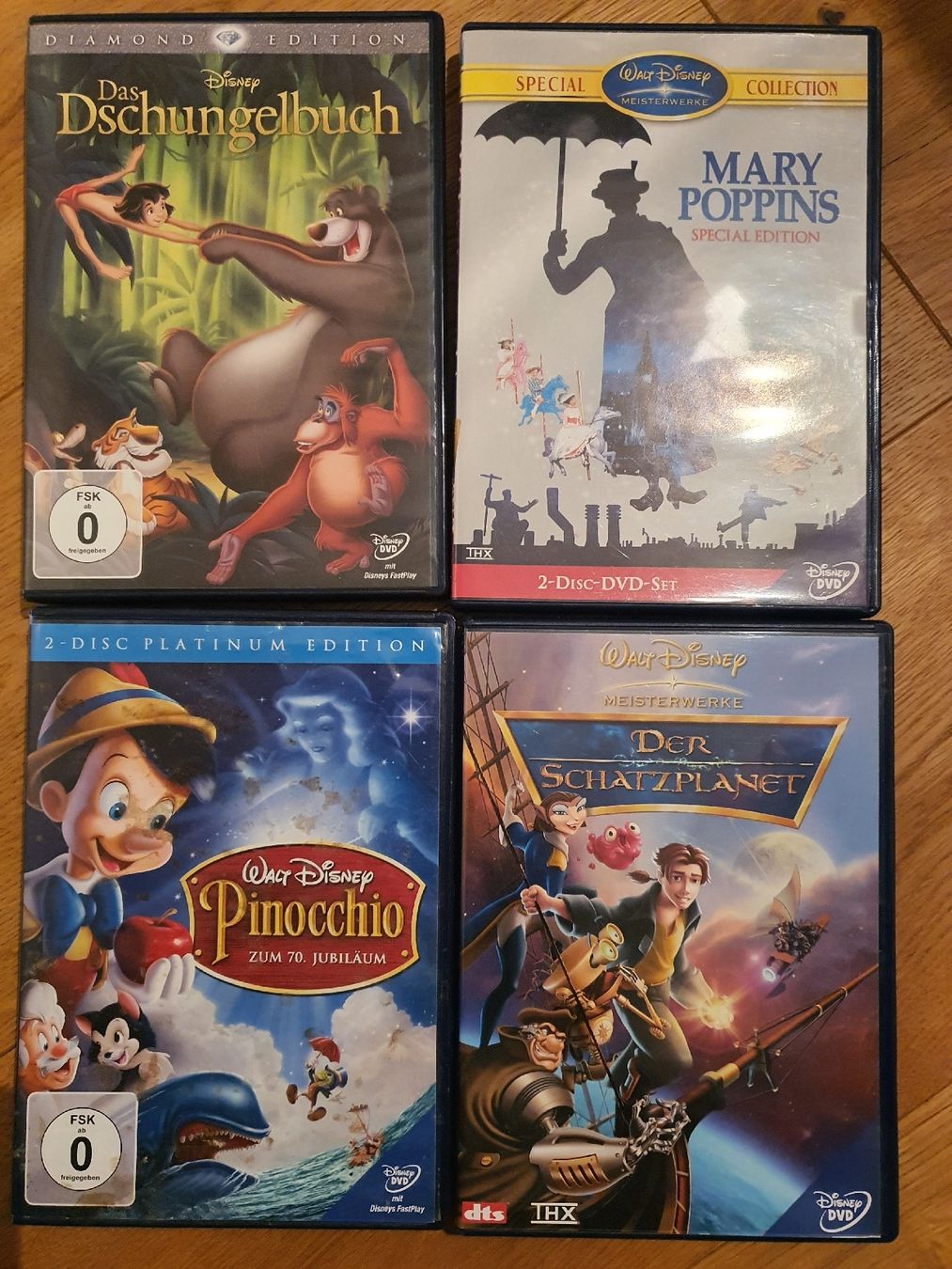 Tutti i DVDs: 4 Disney DVDs, Dschungelbuch, Pinocchio, uvm. – Usato da Muri AG venduto da Jeromia