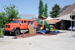 Feuerwehrauto für Spielplatz