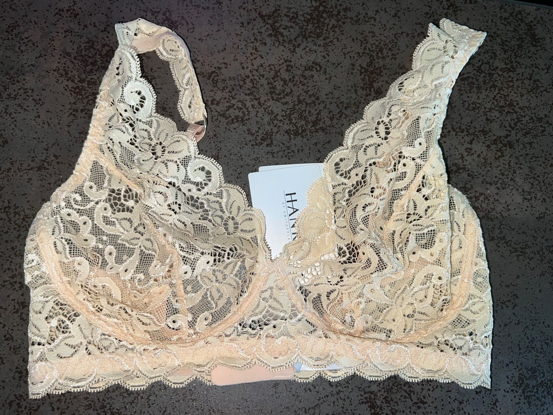 Hanro Altra biancheria intima: BH HANRO 75C neu – Nuovo (secondo la descrizione) da Dornach venduto da samuti