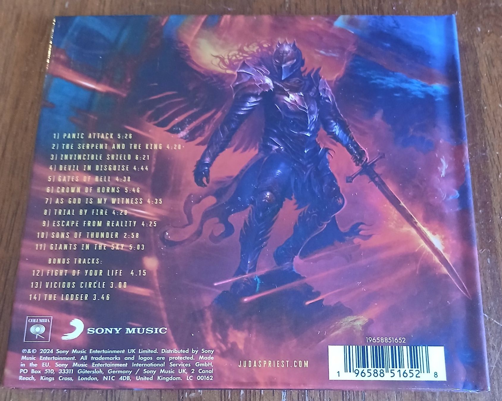 CD: Judas Priest - Invincible Shield (digipack) – Usato da Bottens venduto da Davvil 1