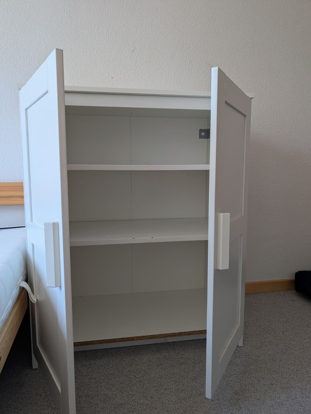 Ikea Cassettiere: BRIMNES Kommode weiß 78x95 - ABHOLUNG BIS 16.09. – Usato da Zürich venduto da car_dkr5 2