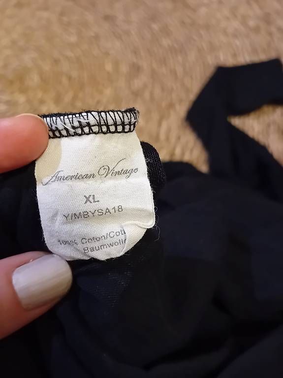 Pullover & Sweatshirts: Schwarzer Pulli von American Vintage – Gebraucht aus Zürich von Melianea 4