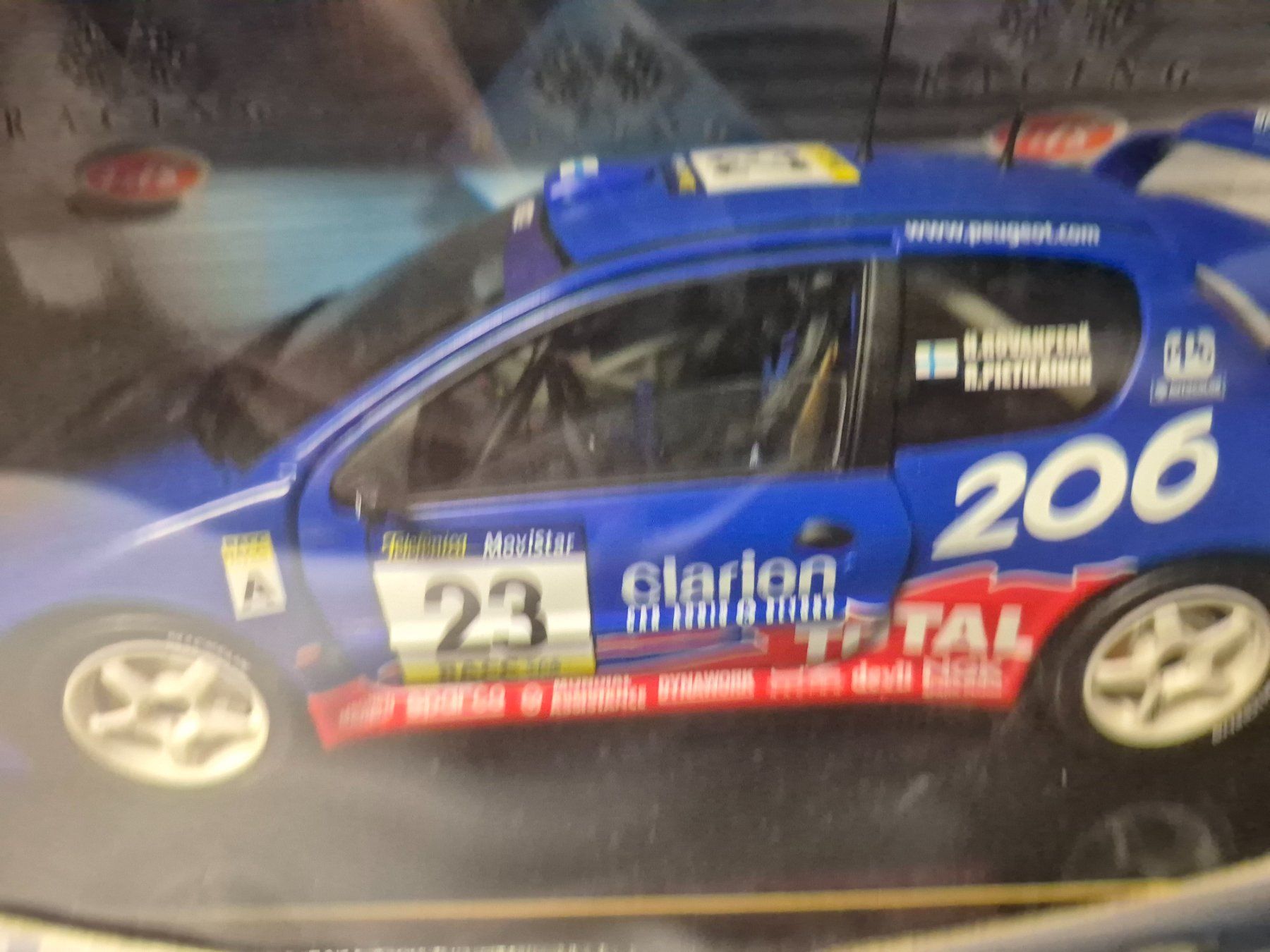 Peugeot Modellini d'auto: Peugeot 206 WRC  1/18 – Usato da Moutier venduto da cat365 1