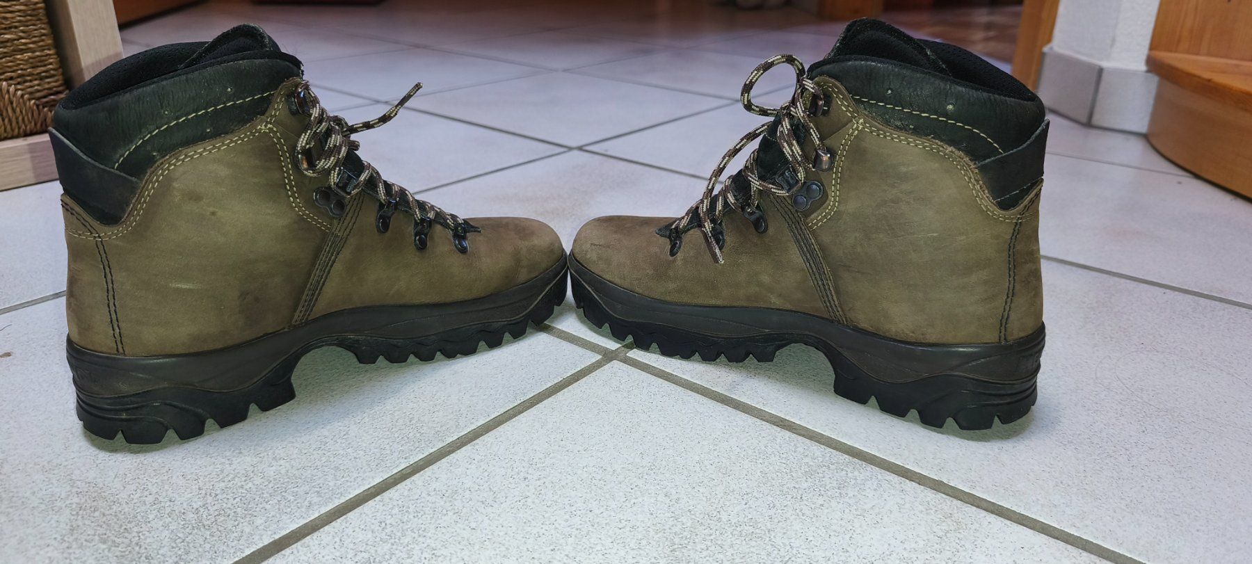 Meindl Scarpe da donna: Wanderschuhe Meindl Gr. 41 Gore-Tex – Usato da Märstetten venduto da Stamy01 3