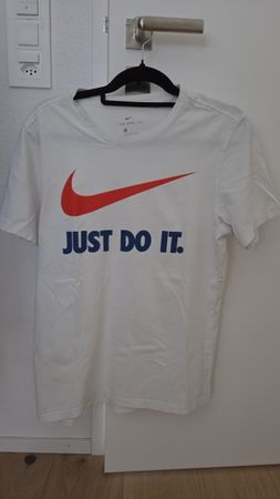 Nike T-Shirt "Just Do It", weisses Sommer T-Shirt, Gr. M