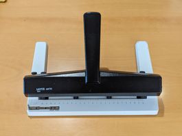 Leitz Variabler Mehrfachlocher Akto 5514