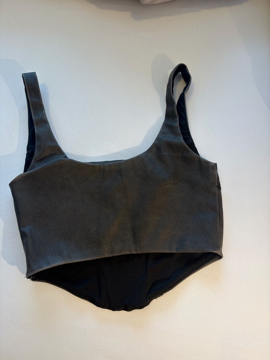 Stradivarius Top: Haut stradivarius  – Usato da Pully venduto da ari_78pk 2