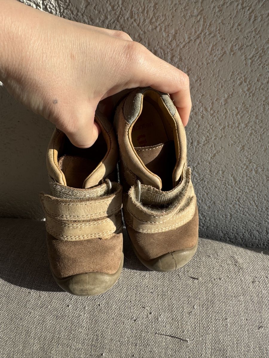 Schuhe für Jungen: Elefanten – Gebraucht aus Brunnadern von kos_w782 3