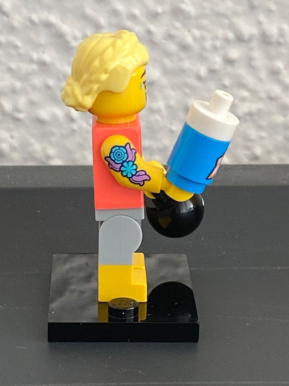 Lego Spielzeuge: Minifigur Lego Gewichtheberin 71045 – Gebraucht aus Eschlikon TG von ArtRecBrick 3