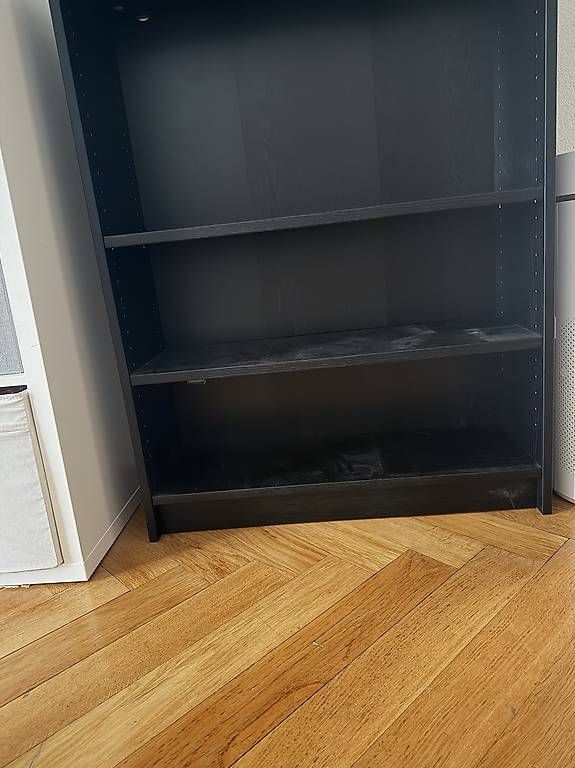 Armadi: Schwarze Ikea Schränke  – Usato da Basel venduto da LukeRFP 2