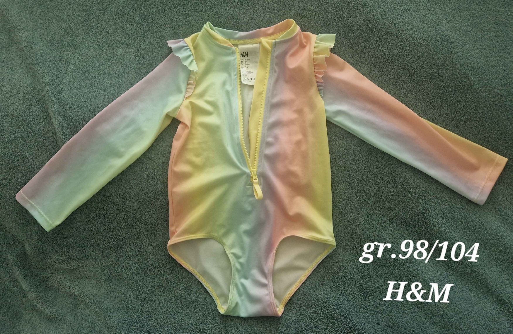 Costumi da bagno & Bikini: Badeanzug H&M Grösse 98/104 Regenbogenfarben – Usato da Heimberg venduto da Eleanor20