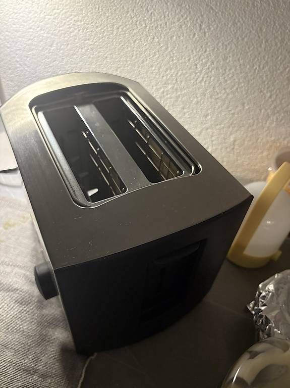 Elettrodomestici da cucina: Toaster  neuwertig, kaum gebraucht – Usato da Biel/Bienne venduto da tan_h8l9