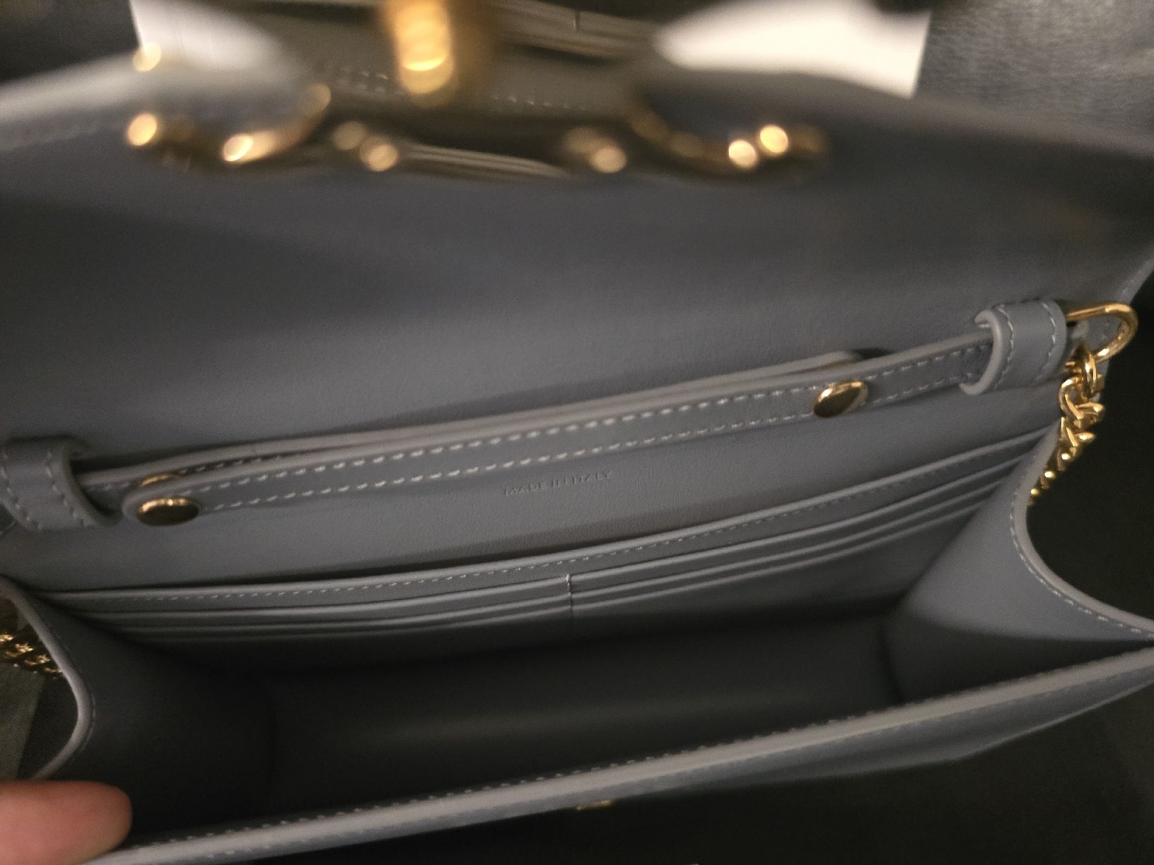 Celine Borse da donna: CELINE WOC BRIEFTASCHE MIT KETTE MARGO – Nuovo (secondo la descrizione) da Gattikon venduto da lavric_d 6