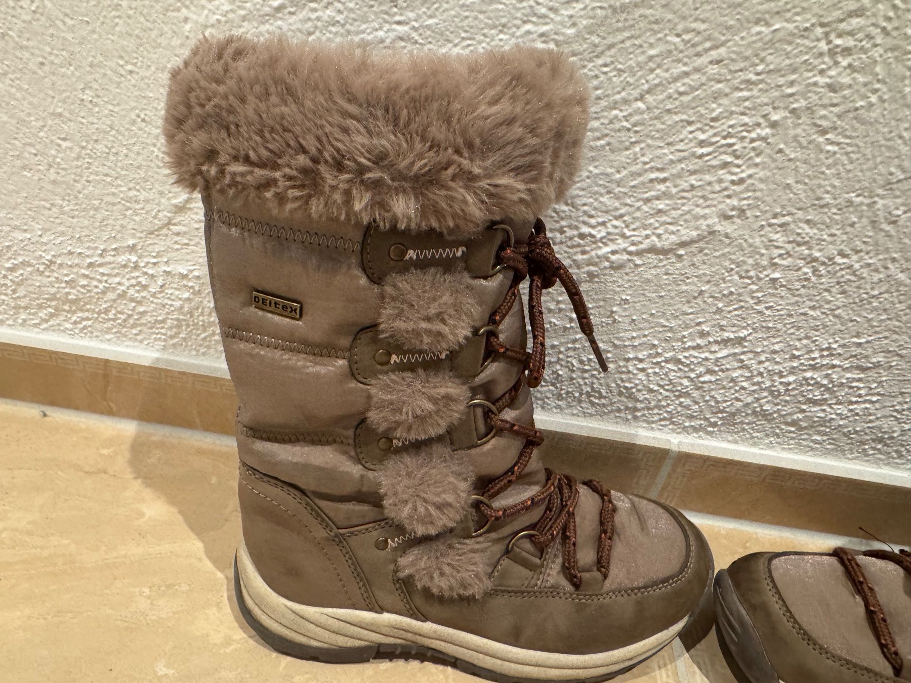 Schuhe für Mädchen: Deltex schöne warme Winterstiefel, 33 – Gebraucht aus Klingnau von Markus14 1