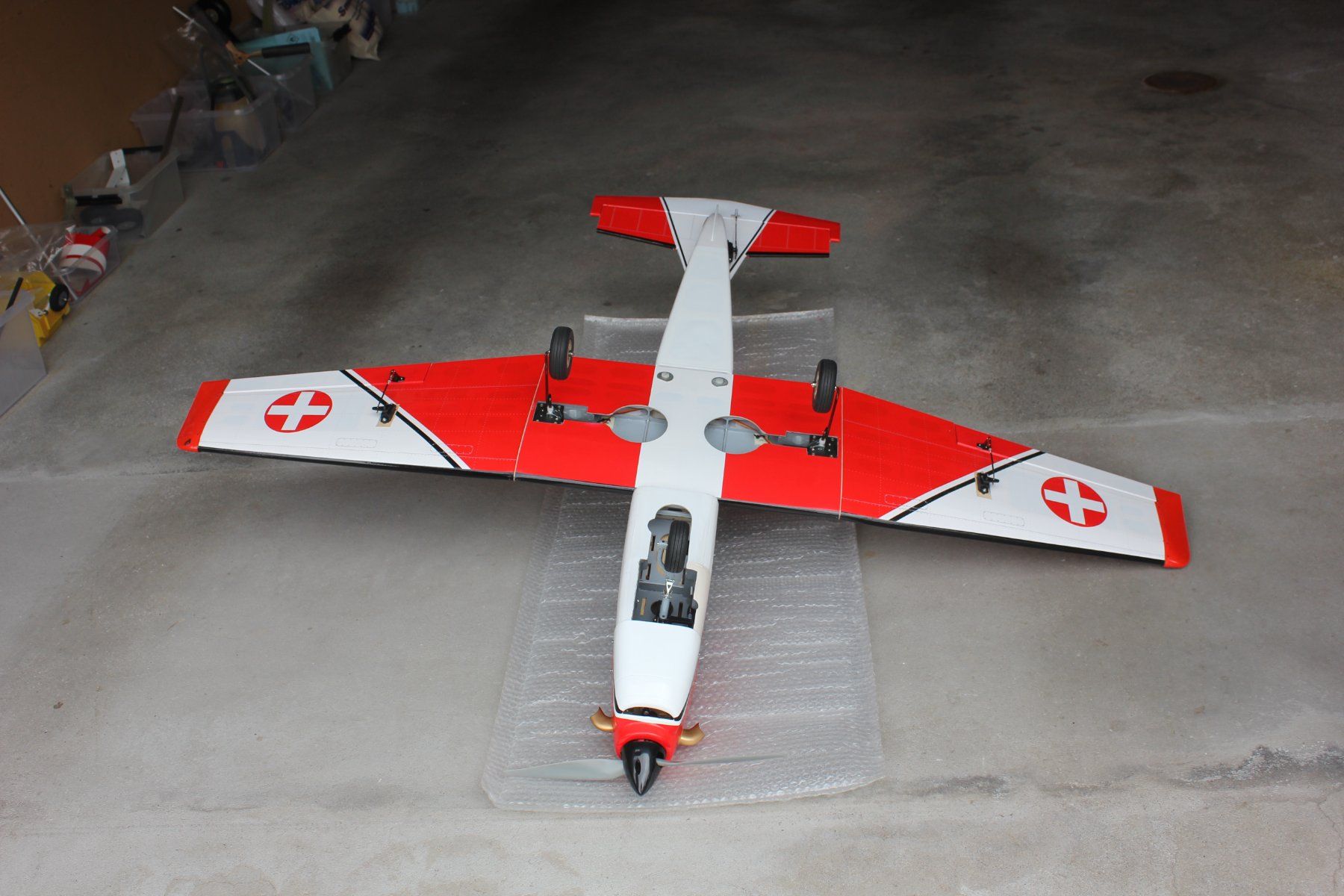 Modellismo RC: PC-7 von VQ Models Spw.154 cm mit Elektromotor – Nuovo (secondo la descrizione) da Eschlikon TG venduto da Mitjet 2