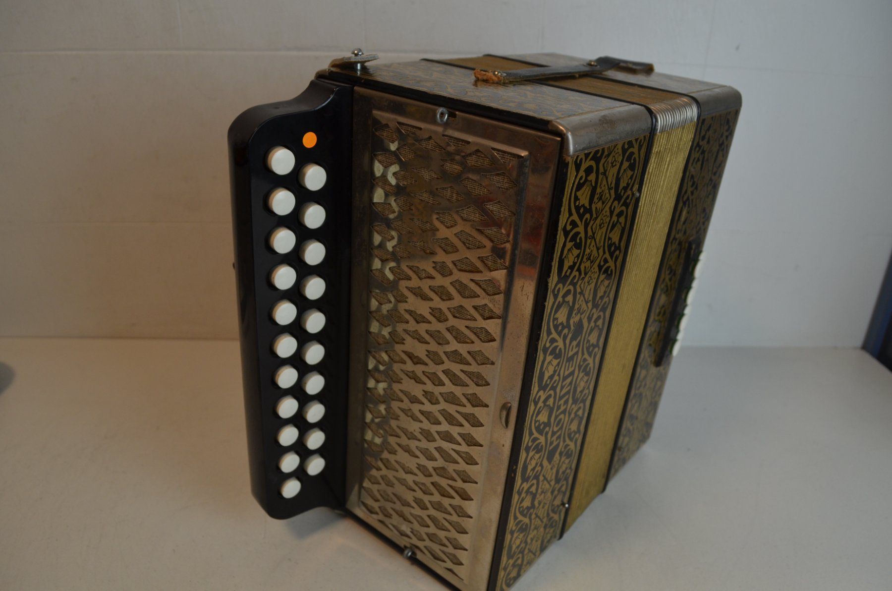 Hohner Strumenti musicali: Akkordeon diatonisch Hohner – Usato da Zürich venduto da baumusik 6