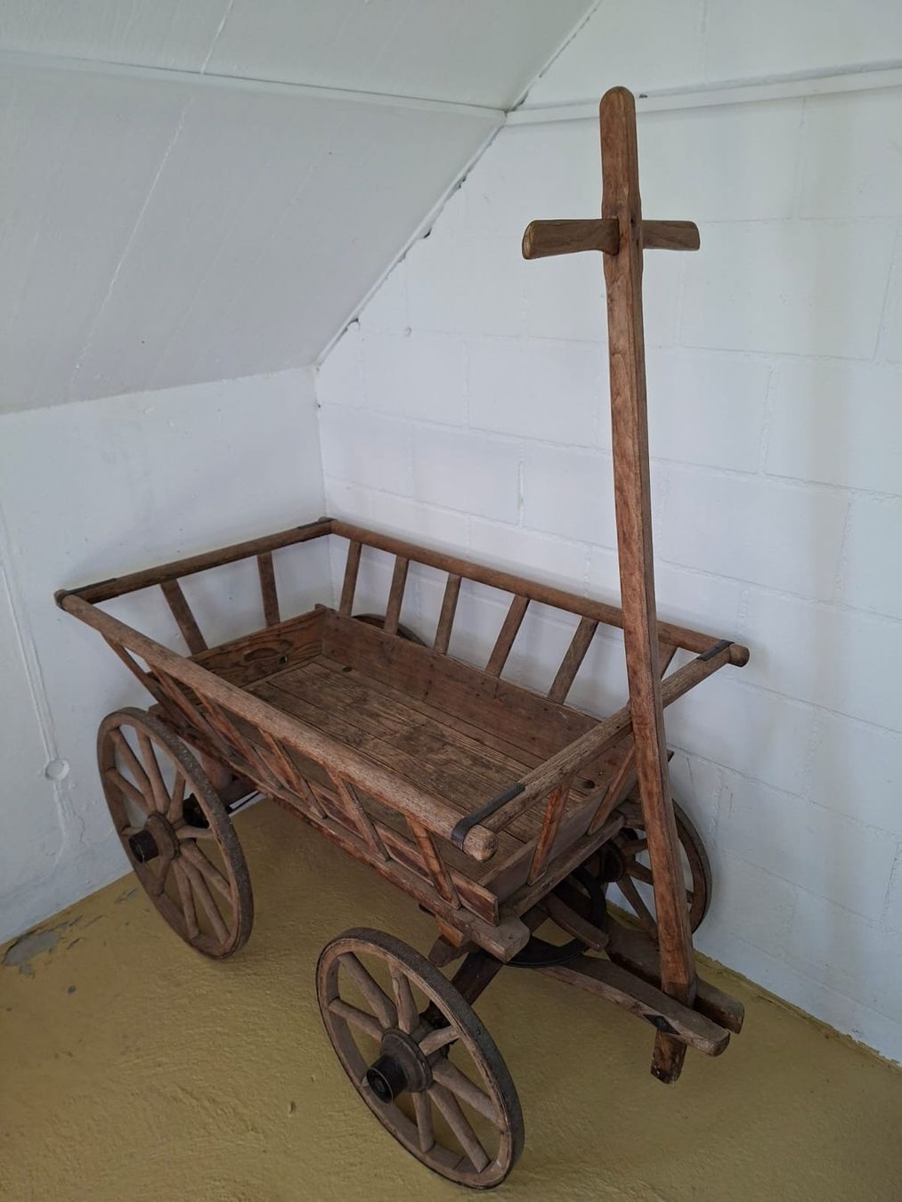 Schubkarren: Leiterwagen Holz Antik – Gebraucht aus Thun von Dr.heiland